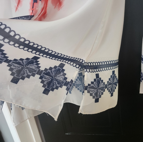 Top - Picture 5 of 6